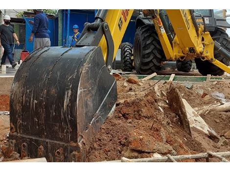 Serviço de Retroescavadeira na Cidade dos Funcionários CE