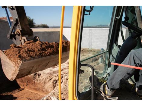 Demolição e Terraplanagem na Cidade dos Funcionários CE